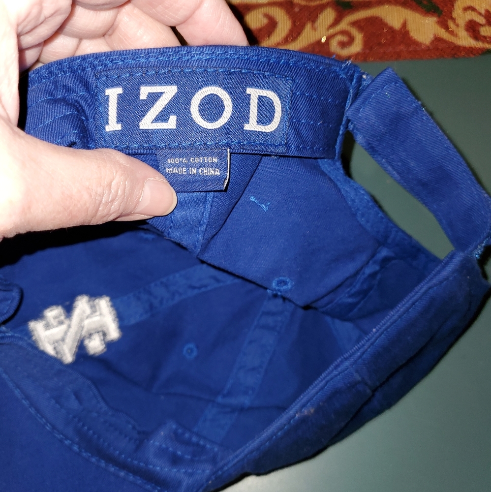 Izod hat